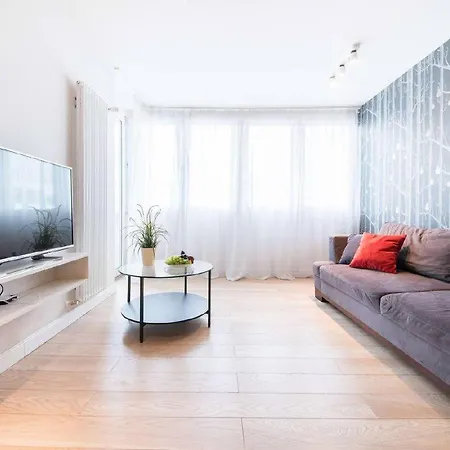 A Flat With View On Palace Of Culture Center Varsovie